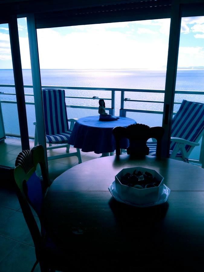 Apartamento Junto Al Mar กูลเญรา ภายนอก รูปภาพ
